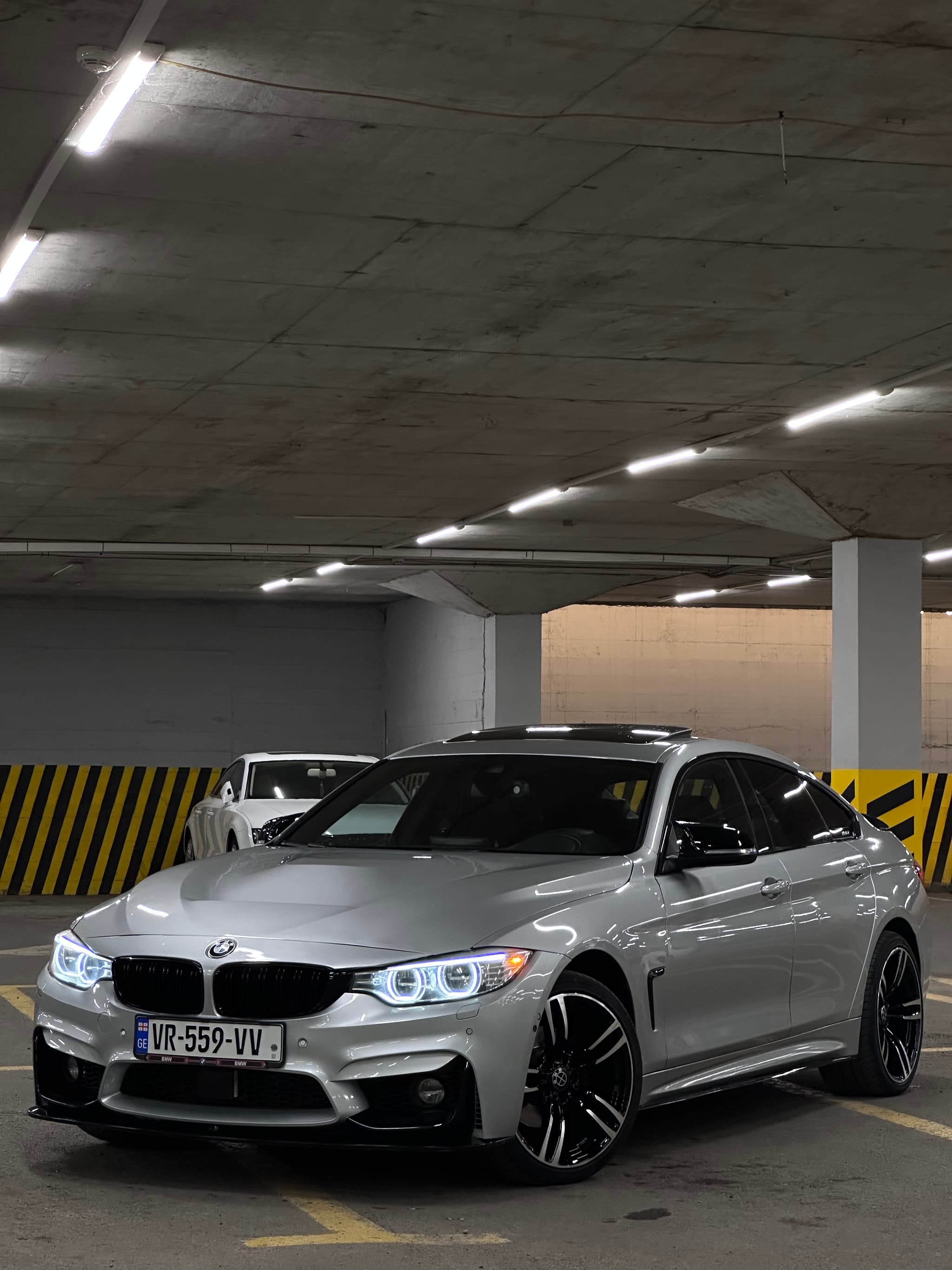 Rent BMW 428