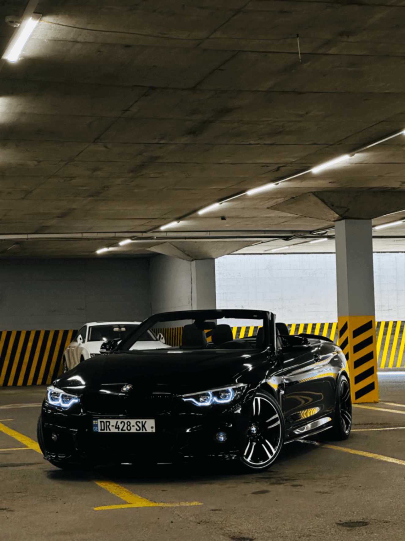 Rent BMW 428
