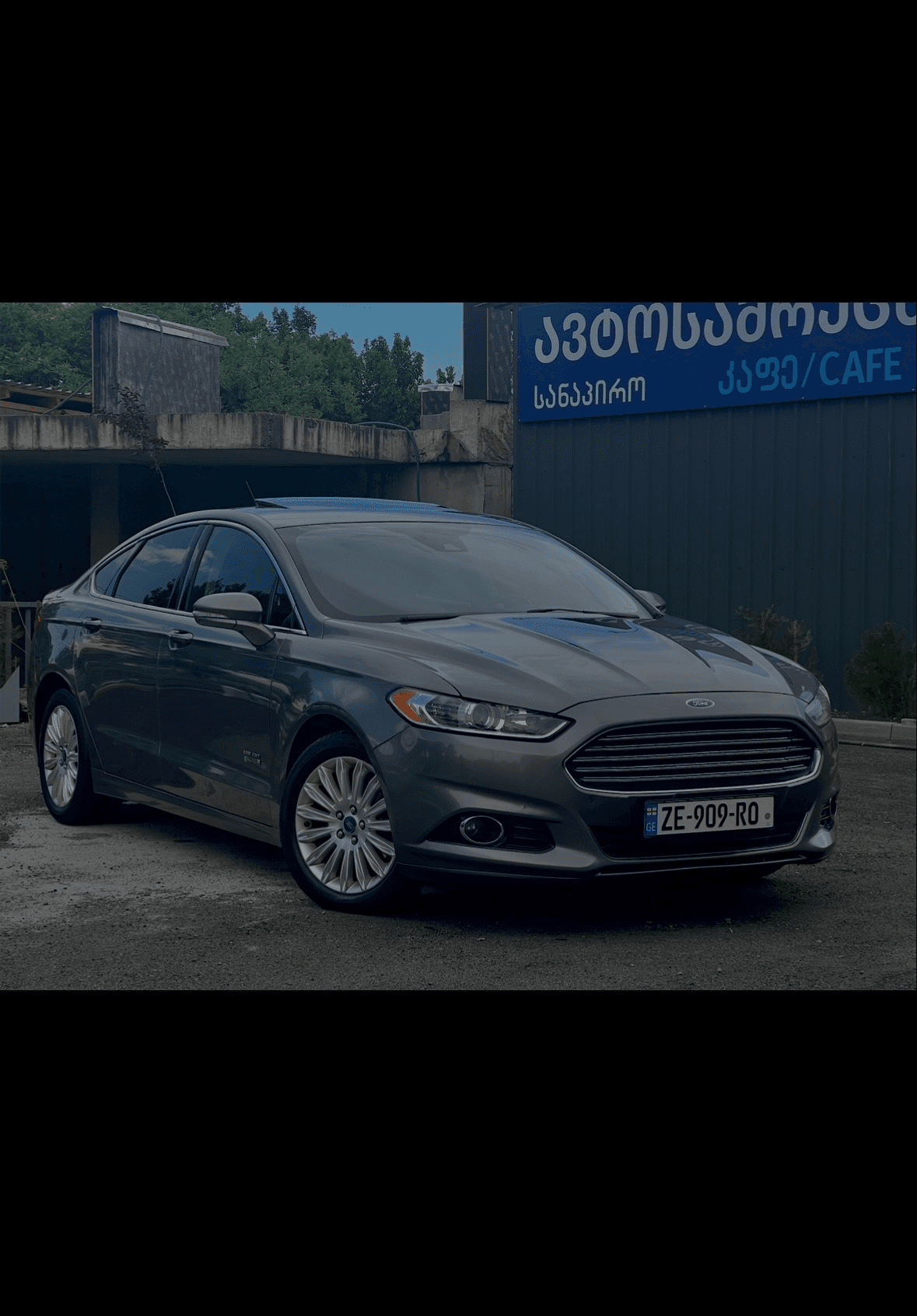 Rent FORD FUSION