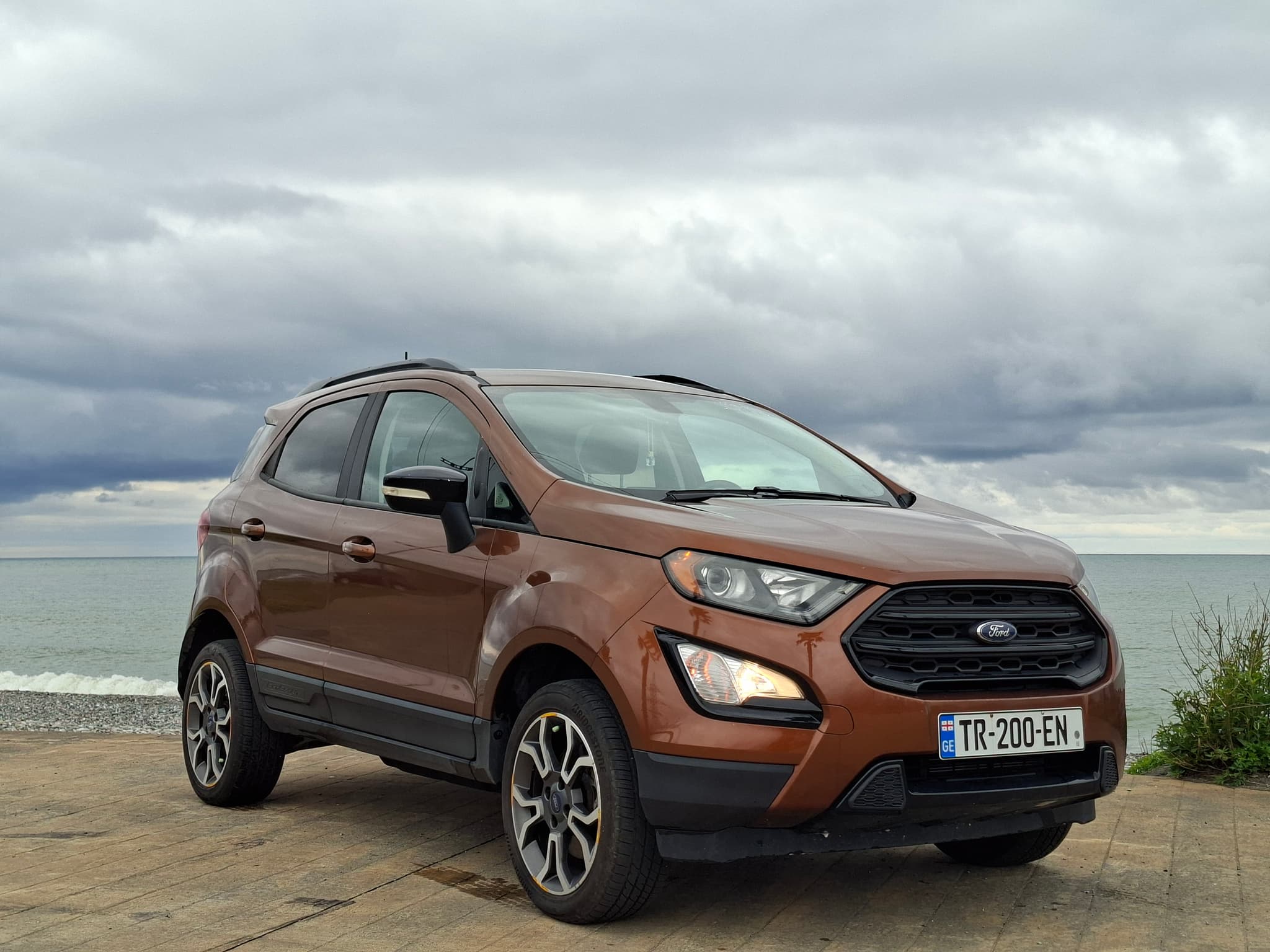 Rent FORD ECOSPORT
