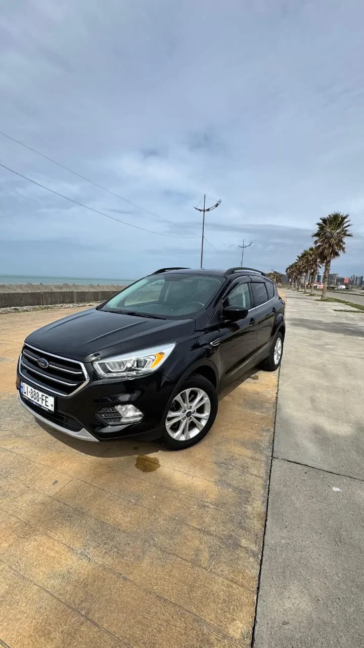 Rent FORD ESCAPE