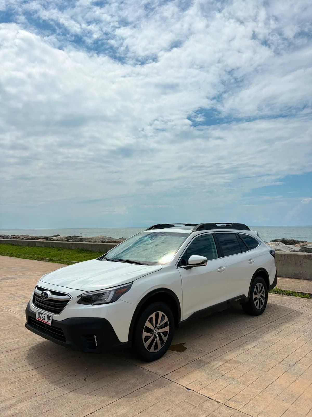 Rent SUBARU OUTBACK