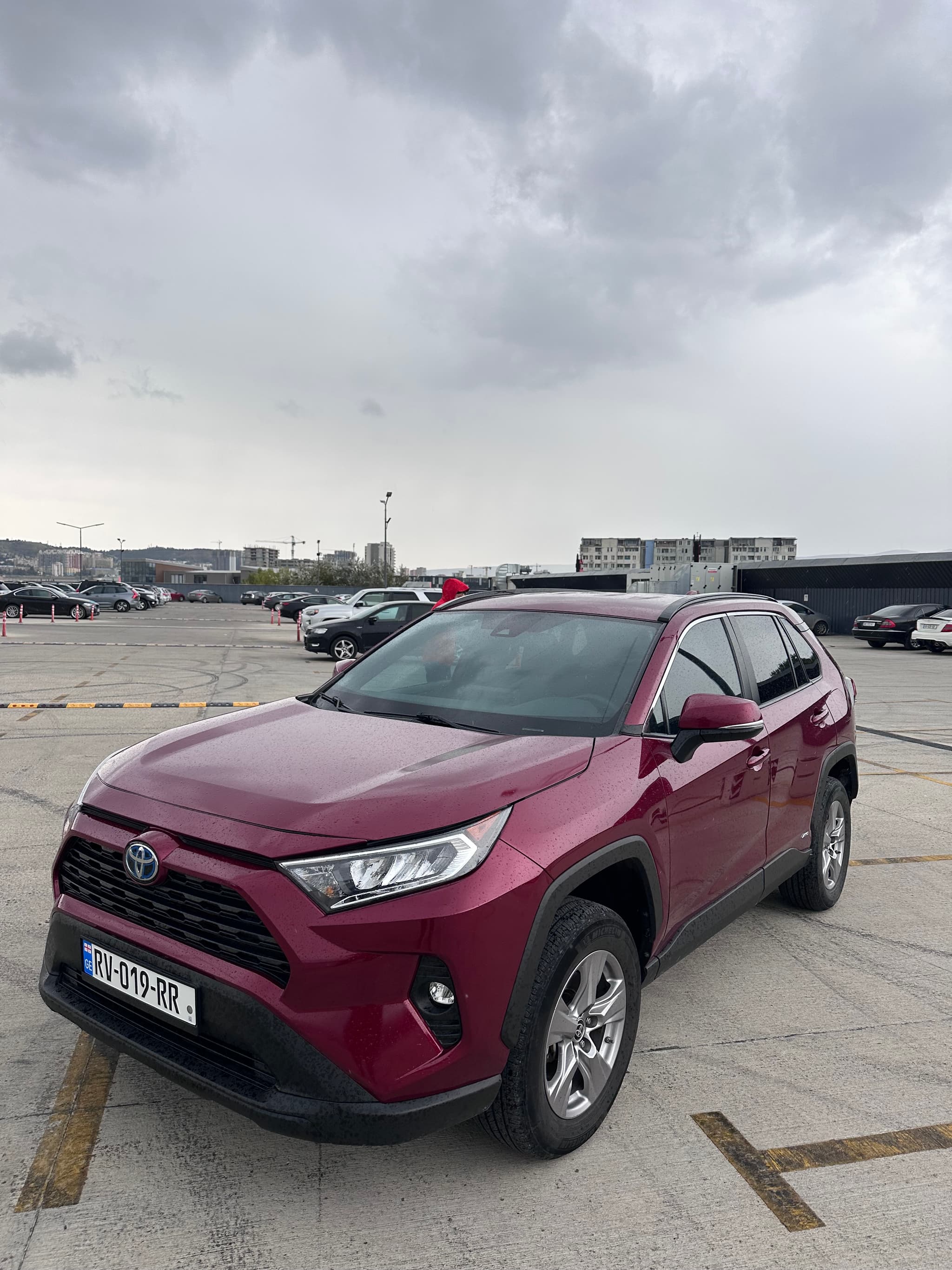 Rent TOYOTA RAV4