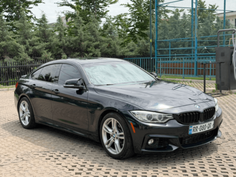 استأجر BMW 428