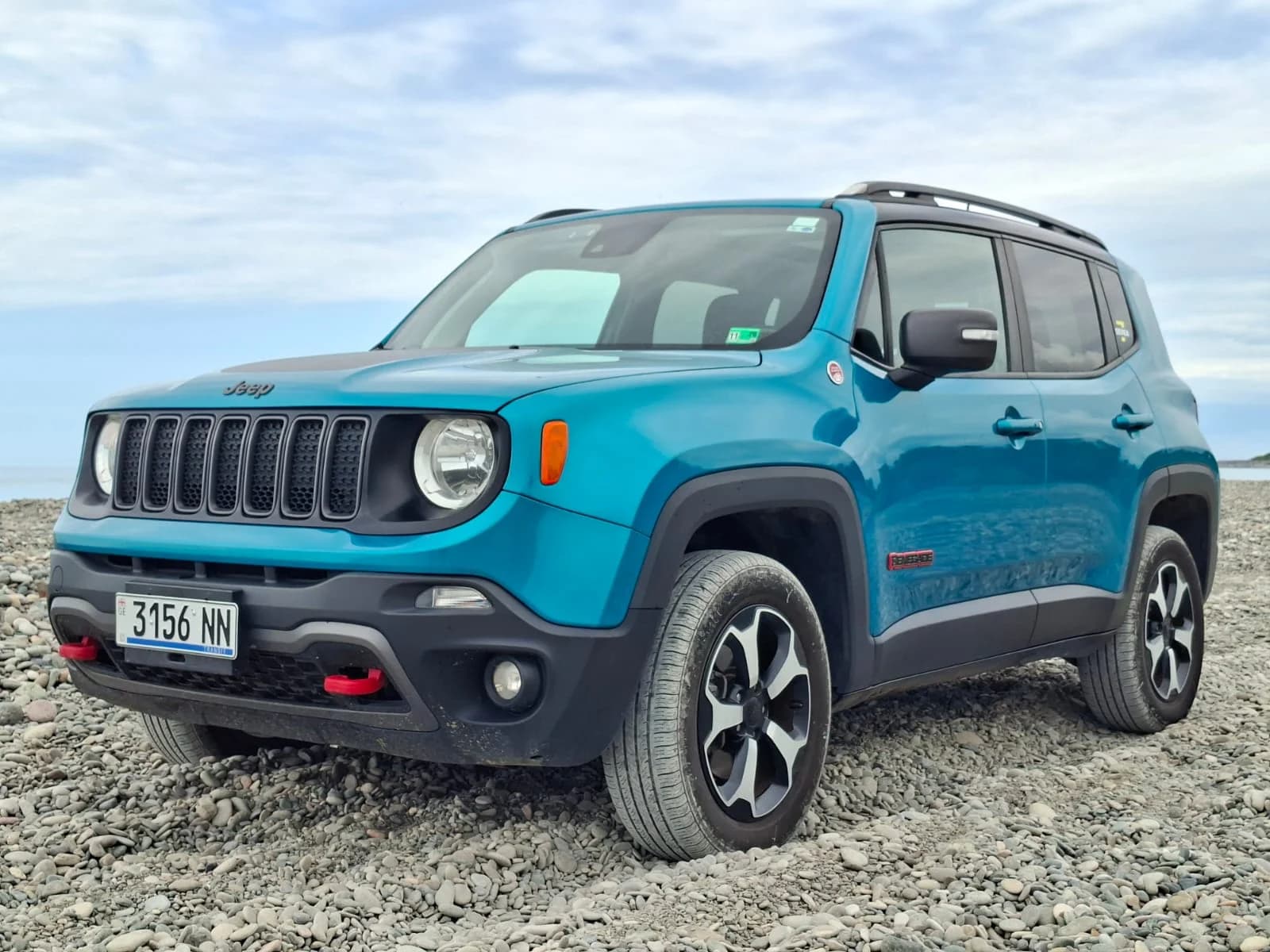 استأجر JEEP RENEGADE TRAILHAWK